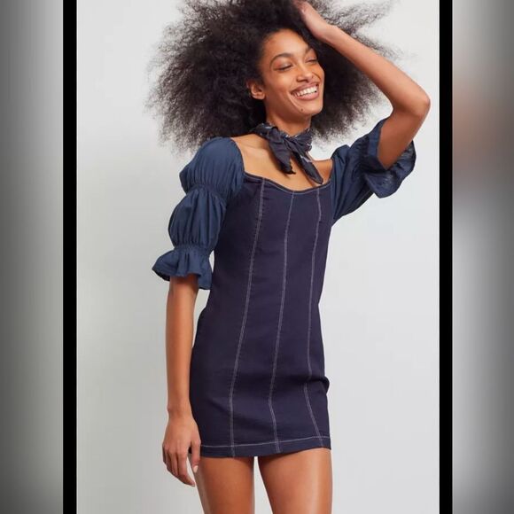 Urban Outfitters denim mini dress with tired sleeves size M New , no tag - Picture 4 of 6